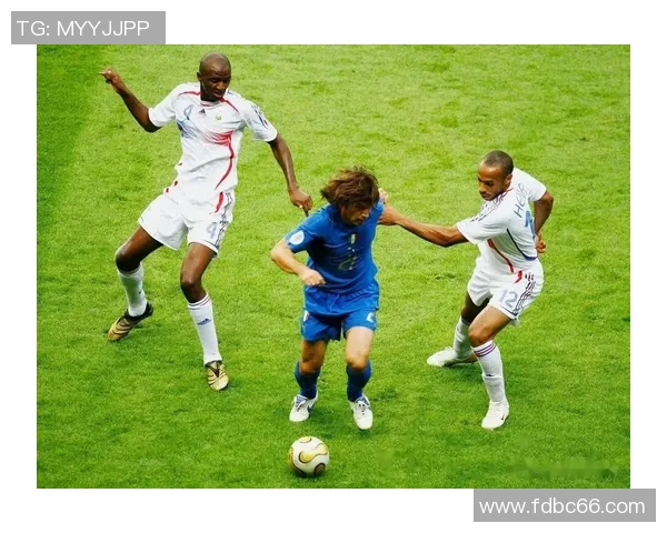 揭秘世界足球巨星名字背后的意义与故事，探索他们的独特文化背景与传奇人生